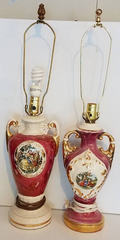 lot 31 image: VINTAGE LAMPS