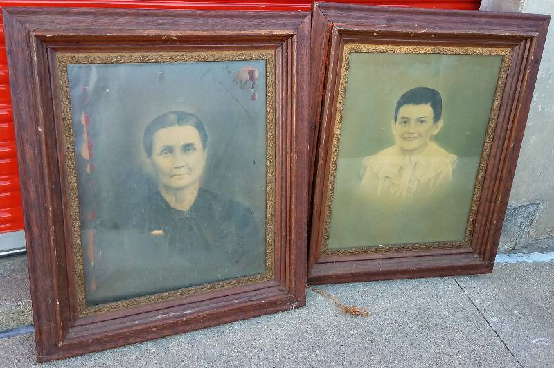 lot 75 image: VINTAGE FRAMES