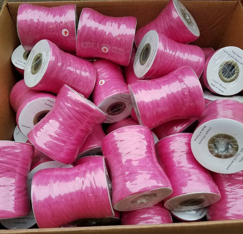 lot 122 image: NEW PAPER RAFFIA RIBBON