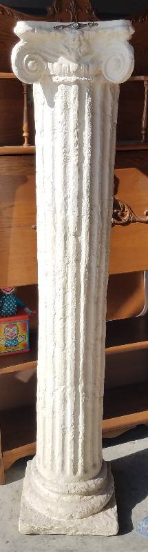 lot 108 image: PLASTER PLANT  STATUE COLUMN