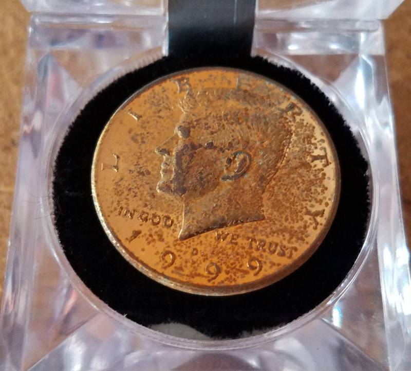 lot 65 image: GOLD PLATED JFK HALF-DOLLAR COIN