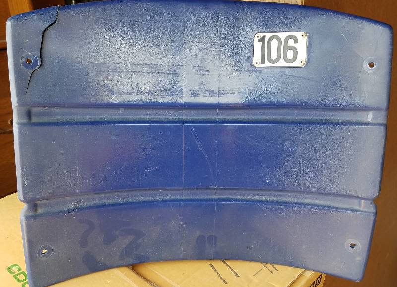 lot 77 image: TEXAS STADIUM SEAT  COWBOYS