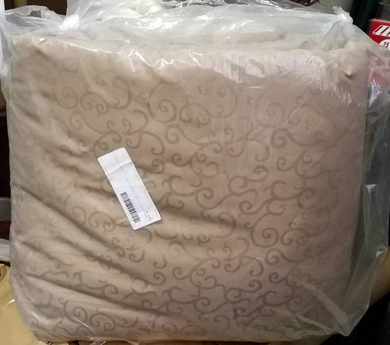 lot 150 image: DUVERLET COMFORTERBLANKET