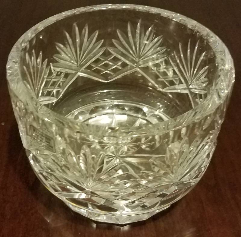 lot 163 image: HEAVY 24% LEAD HAND CUT CRYSTAL BOWL (GERMANY)