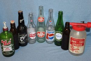 lot 160 image: Various Vintage Beverage Bottles, Including unopened Coors&nbsp