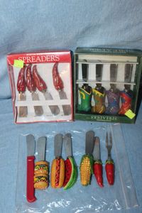 lot 190 image: 3 Sets of Spreaders - 2 Boxes are Unused
