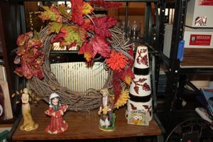 lot 194 image: Fall Decorations - See Photos