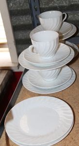 lot 210 image: Set of 4 Tea and Crumpets Set with 2 Extra Dessert Plates