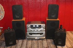 lot 212 image: Vintage Stereo, Cassette, and CD System wSpeakers