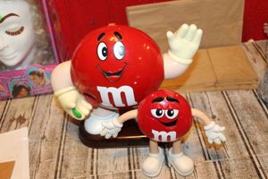 lot 96 image: Red &nbspM&ampM Dispenser and Smaller Figurine