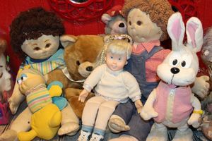 lot 95 image: Vintage Dolls and Stuffed Animals&nbsp
