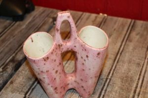 lot 89 image: Hand Made Vase