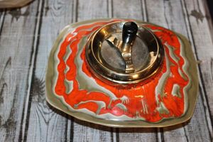 lot 146 image: Vintage Decor Smokeless Ashtray