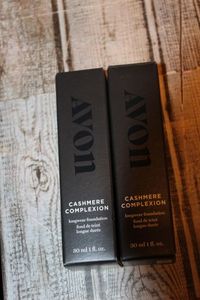lot 111 image: AVON Cashmere Complete 2 Bottles - Color Gingerbread