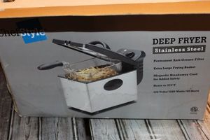 lot 21 image: Chef Style Stainless Steel Deep Fryer