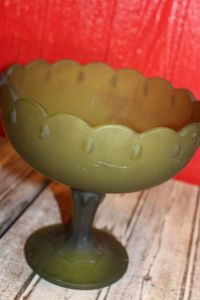 lot 25 image: Vintage Indiana Green Frosted Glass Compote Bowl