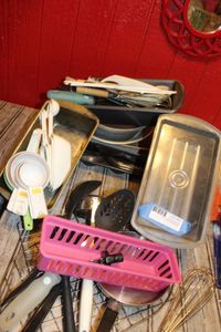 lot 29 image: Generous Lot of Bakeware and Utensils&nbsp