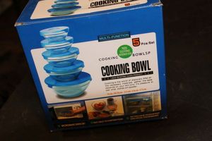 lot 293 image: Five piece set of Cooking Bowls