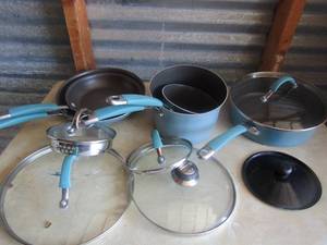 lot 26 image: Rachel Ray pan lot with lids used (BW 1)