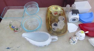 lot 38 image: Pyrex bowls, gravy pitcher, salter scale, pie makers, shot glasses and more
