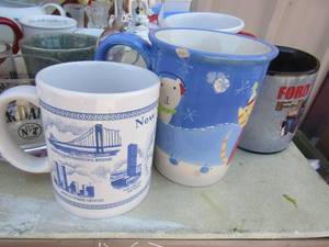 lot 39 image: large lot of various coffee cups