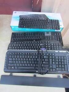 lot 44 image: lot of 5 computer keyboards ( helton)