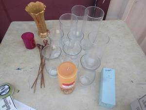 lot 46 image: peach candle, various vases metal roses