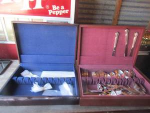 lot 104 image: Rogers Bros reinforced silverware with box for storage, also has 1 extra silverware box that is empty