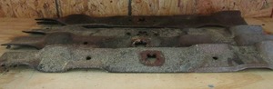 lot 151 image: Various lawn mower blades all used (ST)
