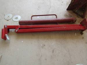 lot 169 image: T post driver- T post puller (ST)