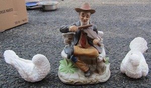 lot 204 image: 2 white doves- western statue playing violin
