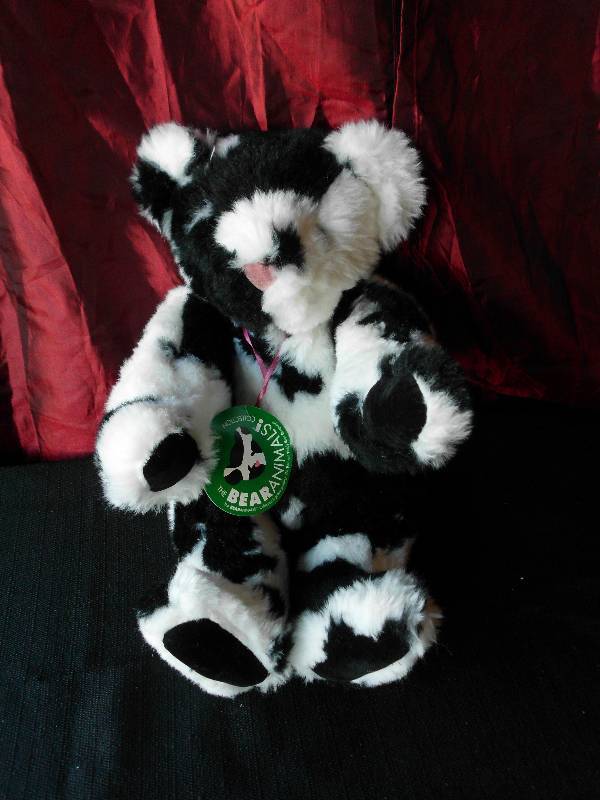 lot 104 image: VERMONT TEDDY BEAR