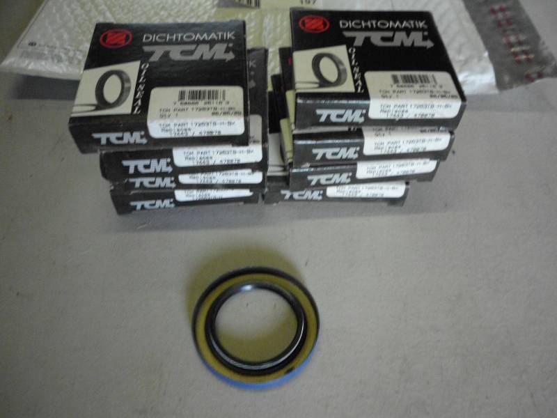 lot 197 image: DICTHOMATIK OIL SEALS