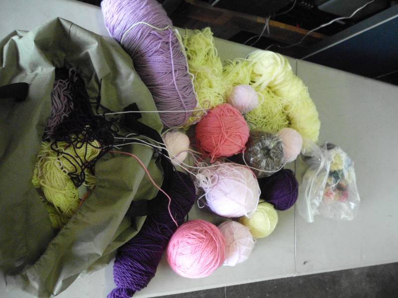 lot 160 image: YARN LOT