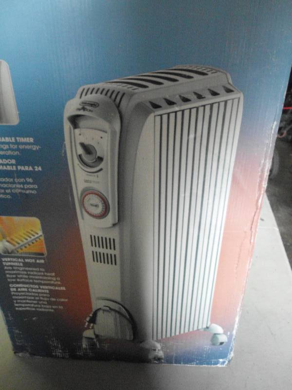 lot 73 image: DELONGHI HEATER