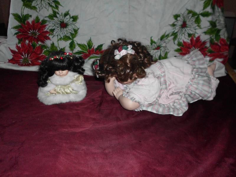 lot 10 image: PORCELAIN DOLLS