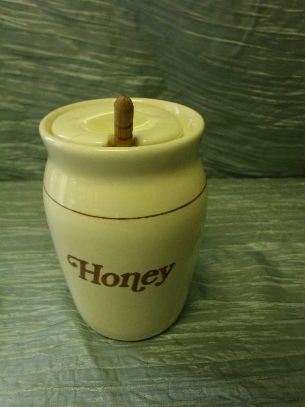 lot 264 image: VINTAGE HONEY CANISTER