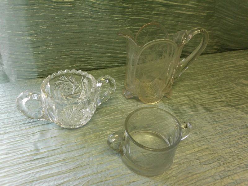 lot 265 image: VINTAGE POURER AND CREAMER