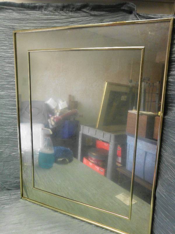 lot 291 image: GOLD TRIM MIRROR