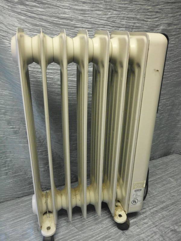 lot 298 image: DELONGHI HEATER