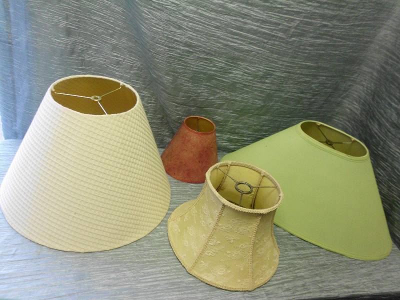 lot 299 image: VINTAGE LAMP SHADES