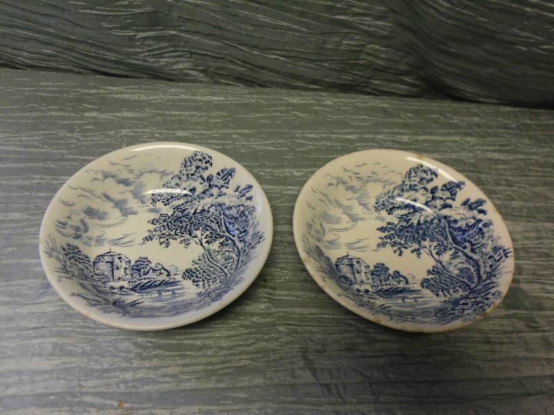 lot 304 image: COUNTRY WEDGEWOOD BOWLS