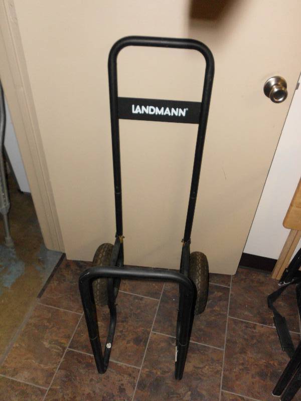 lot 313 image: LANDMAN LOG CADDY