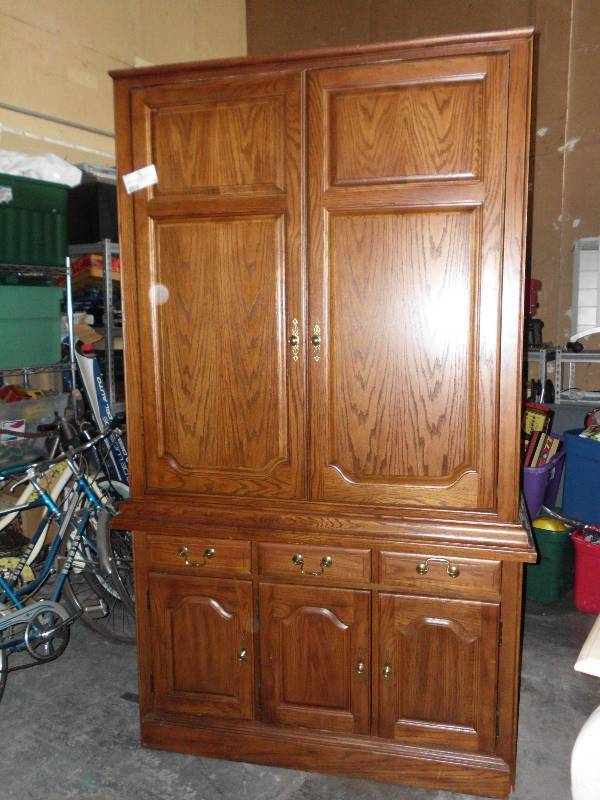 lot 95 image: LARGE ARMORE