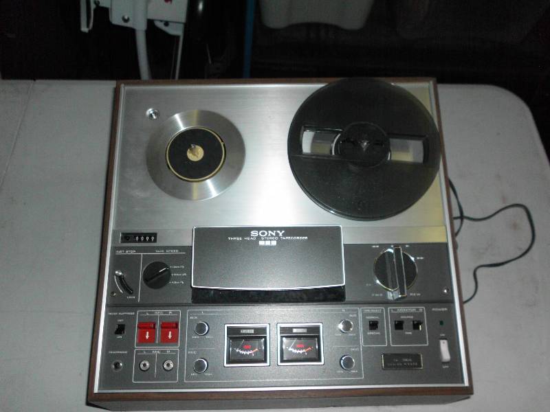 lot 168 image: VINTAGE SONY TAPE RECORDER