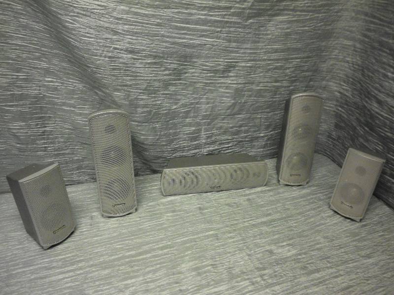 lot 320 image: PANASONIC SPEAKERS