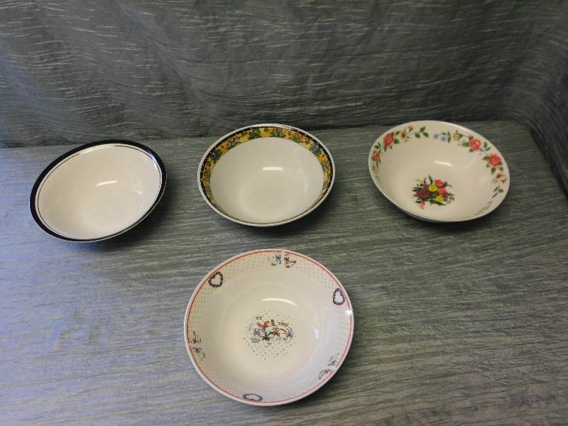 lot 164 image: VINTAGE BOWLS