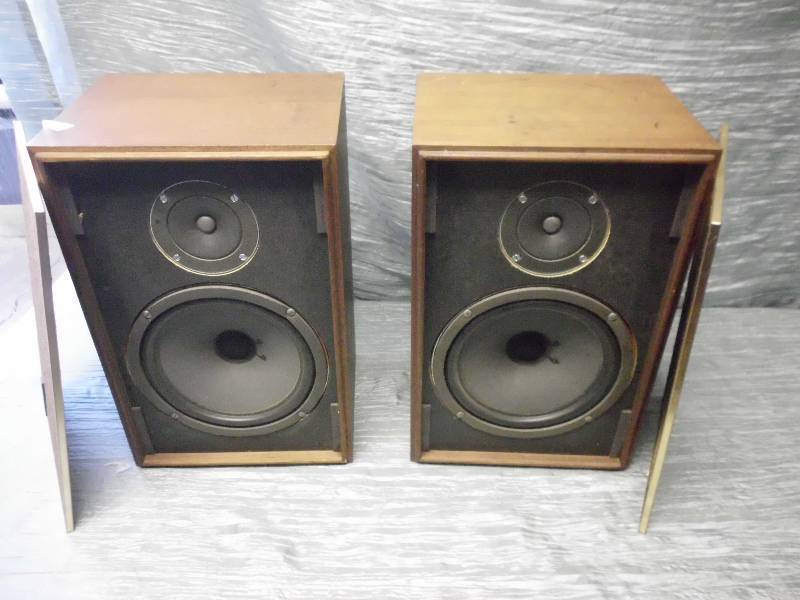 lot 338 image: VINTAGE WHARFEDALE SPEAKERS
