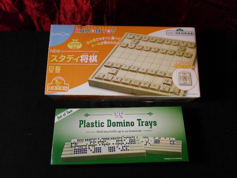 lot 342 image: CHINESE DOMINOES