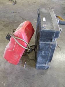 lot 21 image: 2 GAS TANKS